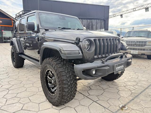 ジープ・ラングラーアンリミテッド サハラ　ＦＯＸ足廻り　ＷＨＡ－Ｃ電動ステップ　ＷＨＡ－Ｃワイドボディ　ルビコングリル（8枚目）