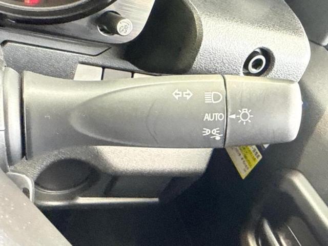 ジムニー ４ＷＤ　ＸＧ　保証書／ＡＢＳ／横滑り防止装置／エアバッグ　運転席／エアバッグ　助手席／エアバッグ　サイド／パワーウインドウ／キーレスエントリー／パワーステアリング／エアバッグ　カーテン／マニュアルエアコン　４ＷＤ（11枚目）
