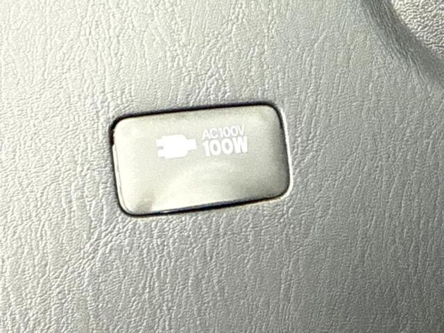 ハイエースバン ４ＷＤロングスーパーＧＬダークプライム２　保証書／純正　ＳＤナビ／デジタルインナーミラー／衝突安全装置／両側電動スライドドア／車線逸脱防止支援システム／シート　ハーフレザー／ドライブレコーダー　前後／ヘッドランプ　ＬＥＤ　衝突被害軽減システム（24枚目）