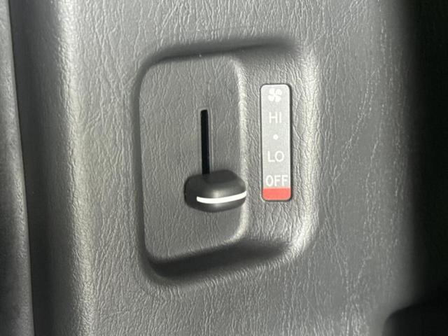 ハイエースバン ４ＷＤロングスーパーＧＬダークプライム２　保証書／純正　ＳＤナビ／デジタルインナーミラー／衝突安全装置／両側電動スライドドア／車線逸脱防止支援システム／シート　ハーフレザー／ドライブレコーダー　前後／ヘッドランプ　ＬＥＤ　衝突被害軽減システム（48枚目）