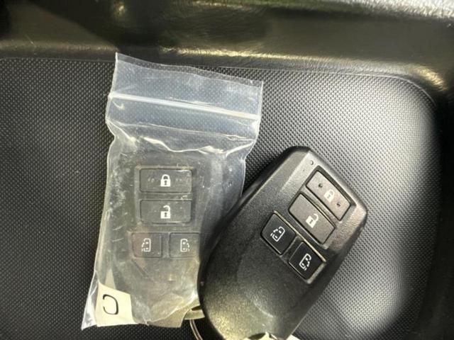 ハイエースバン ４ＷＤロングスーパーＧＬダークプライム２　保証書／純正　ＳＤナビ／デジタルインナーミラー／衝突安全装置／両側電動スライドドア／車線逸脱防止支援システム／シート　ハーフレザー／ドライブレコーダー　前後／ヘッドランプ　ＬＥＤ　衝突被害軽減システム（51枚目）