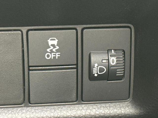 ＷＥＣＡＲＳでは各商談席に大型モニターをご用意しております！見やすい大画面でゆったりと全国の在庫をご覧いただけます！是非ご来店お待ちしております！