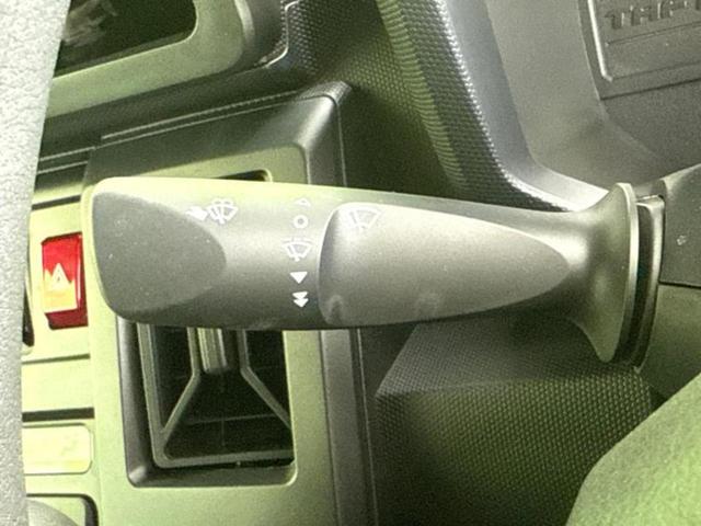 タフト Ｘ　新品タイヤ／ガラスルーフ／保証書／スマートアシスト（トヨタ・ダイハツ）／ＵＳＢジャック／ＥＢＤ付ＡＢＳ／横滑り防止装置／アイドリングストップ／禁煙車／エアバッグ　運転席／エアバッグ　助手席（12枚目）