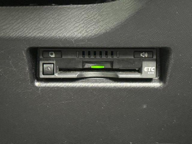 アクア Ｇ　ＧＲスポーツ・１７インチパッケージ　純正　９インチ　ＳＤナビ／衝突安全装置／車線逸脱防止支援システム／シート　ハーフレザー／ヘッドランプ　ＬＥＤ／Ｂｌｕｅｔｏｏｔｈ接続／ＥＴＣ／ＥＢＤ付ＡＢＳ／横滑り防止装置／アイドリングストップ（26枚目）