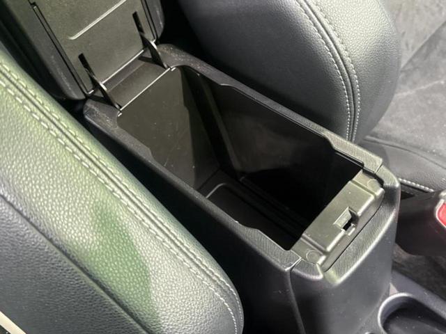 アクア Ｇ　ＧＲスポーツ・１７インチパッケージ　純正　９インチ　ＳＤナビ／衝突安全装置／車線逸脱防止支援システム／シート　ハーフレザー／ヘッドランプ　ＬＥＤ／Ｂｌｕｅｔｏｏｔｈ接続／ＥＴＣ／ＥＢＤ付ＡＢＳ／横滑り防止装置／アイドリングストップ（34枚目）