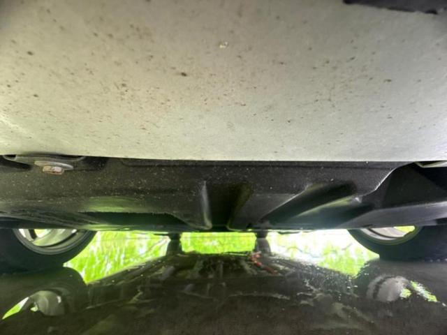 アクア Ｇ　ＧＲスポーツ・１７インチパッケージ　純正　９インチ　ＳＤナビ／衝突安全装置／車線逸脱防止支援システム／シート　ハーフレザー／ヘッドランプ　ＬＥＤ／Ｂｌｕｅｔｏｏｔｈ接続／ＥＴＣ／ＥＢＤ付ＡＢＳ／横滑り防止装置／アイドリングストップ（50枚目）