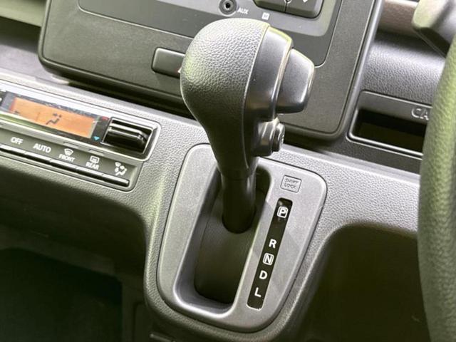 ＷＥＣＡＲＳの展示場では実際に見て、触ってお車をお選びいただけます！知識の豊富な営業スタッフが様々なカーライフをご提案いたします！