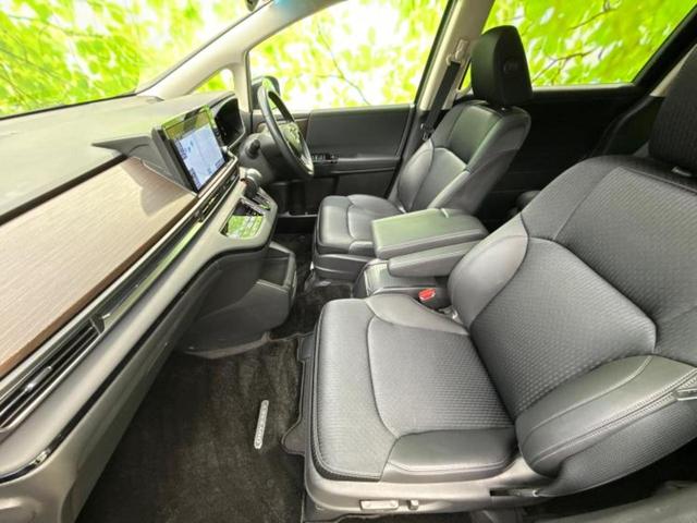 ＷＥＣＡＲＳでは各商談席に大型モニターをご用意しております！見やすい大画面でゆったりと全国の在庫をご覧いただけます！是非ご来店お待ちしております！