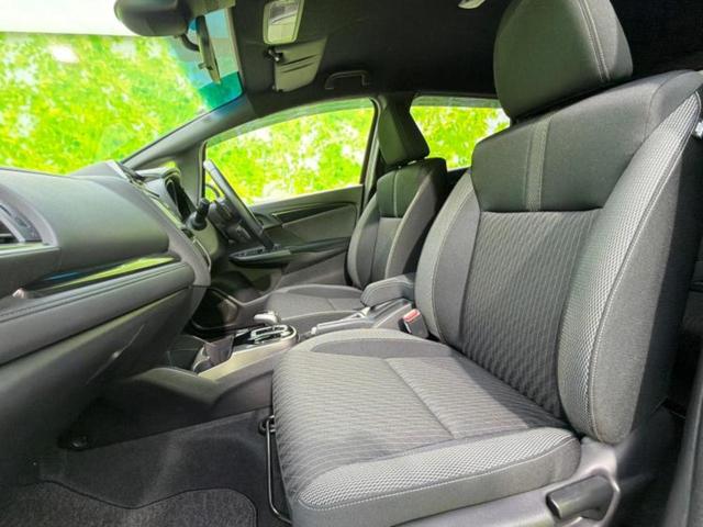 フィットハイブリッド ハイブリッド・Sホンダセンシング 新品タイヤ/純正エアロ/純正 SDナビ/ヘッドランプ LED/ETC/EBD付ABS/横滑り防止装置/アイドリングストップ/フルセグTV/エアバッグ 運転席/エアバッグ 助手席/エアバッグ サイド(6枚目)