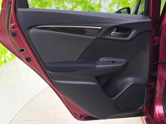 フィットハイブリッド ハイブリッド・Sホンダセンシング 新品タイヤ/純正エアロ/純正 SDナビ/ヘッドランプ LED/ETC/EBD付ABS/横滑り防止装置/アイドリングストップ/フルセグTV/エアバッグ 運転席/エアバッグ 助手席/エアバッグ サイド(23枚目)