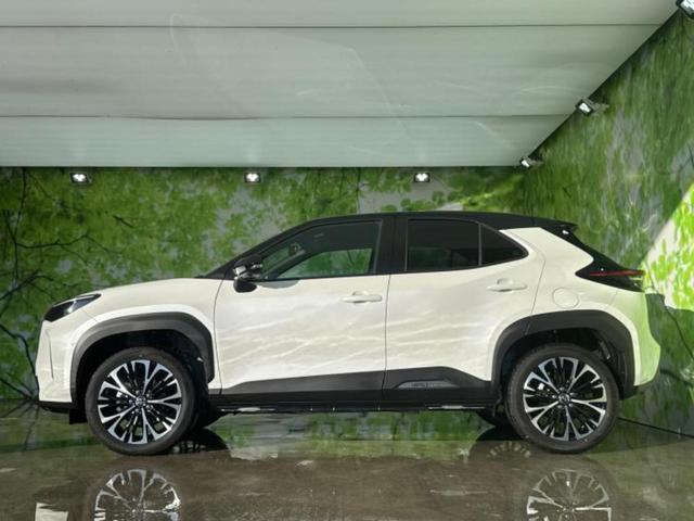 ヤリスクロス ハイブリッドZ 保証書/ディスプレイオーディオ+ナビ8インチ/トヨタセーフティセンス/シートヒーター 前席/パノラミックビューモニター/車線逸脱防止支援システム/登録済未使用車/ヘッドランプ LED 全周囲カメラ(2枚目)