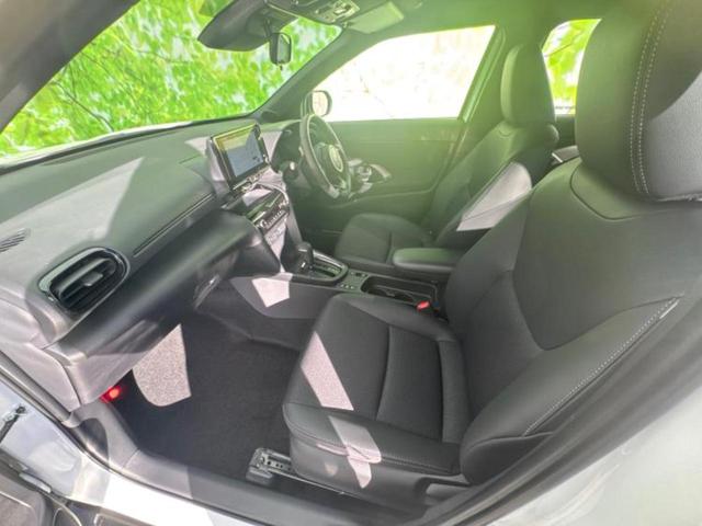 ヤリスクロス ハイブリッドZ 保証書/ディスプレイオーディオ+ナビ8インチ/トヨタセーフティセンス/シートヒーター 前席/パノラミックビューモニター/車線逸脱防止支援システム/登録済未使用車/ヘッドランプ LED 全周囲カメラ(6枚目)