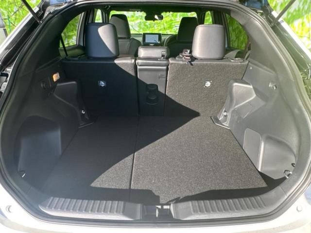 ヤリスクロス ハイブリッドZ 保証書/ディスプレイオーディオ+ナビ8インチ/トヨタセーフティセンス/シートヒーター 前席/パノラミックビューモニター/車線逸脱防止支援システム/登録済未使用車/ヘッドランプ LED 全周囲カメラ(19枚目)