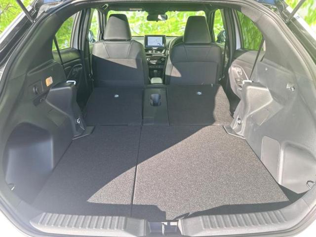 ヤリスクロス ハイブリッドZ 保証書/ディスプレイオーディオ+ナビ8インチ/トヨタセーフティセンス/シートヒーター 前席/パノラミックビューモニター/車線逸脱防止支援システム/登録済未使用車/ヘッドランプ LED 全周囲カメラ(20枚目)