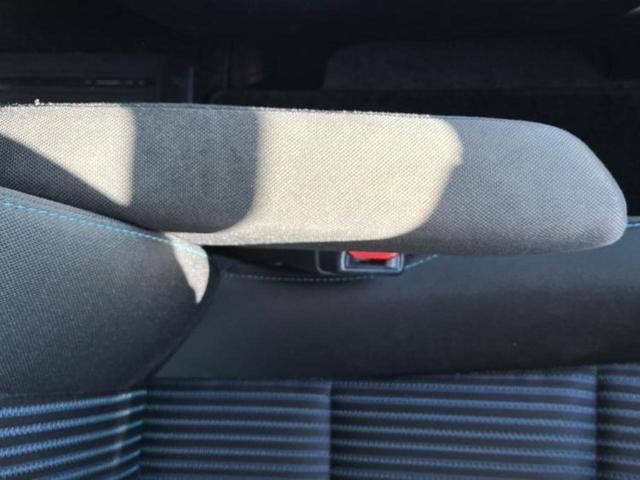 ヴォクシー ＺＳキラメキ２　保証書／社外　９インチ　ＳＤナビ／フリップダウンモニター　社外　１０．１インチ／衝突安全装置／両側電動スライドドア／車線逸脱防止支援システム／ドライブレコーダー　社外／ヘッドランプ　ＬＥＤ　ＤＶＤ再生（35枚目）