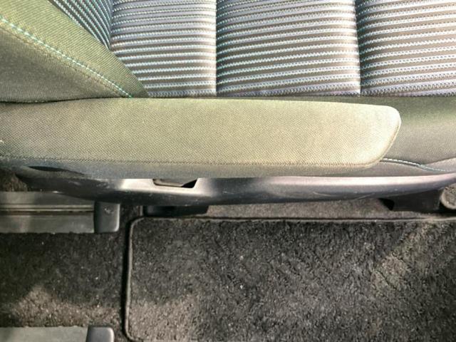 ヴォクシー ＺＳキラメキ２　保証書／社外　９インチ　ＳＤナビ／フリップダウンモニター　社外　１０．１インチ／衝突安全装置／両側電動スライドドア／車線逸脱防止支援システム／ドライブレコーダー　社外／ヘッドランプ　ＬＥＤ　ＤＶＤ再生（36枚目）