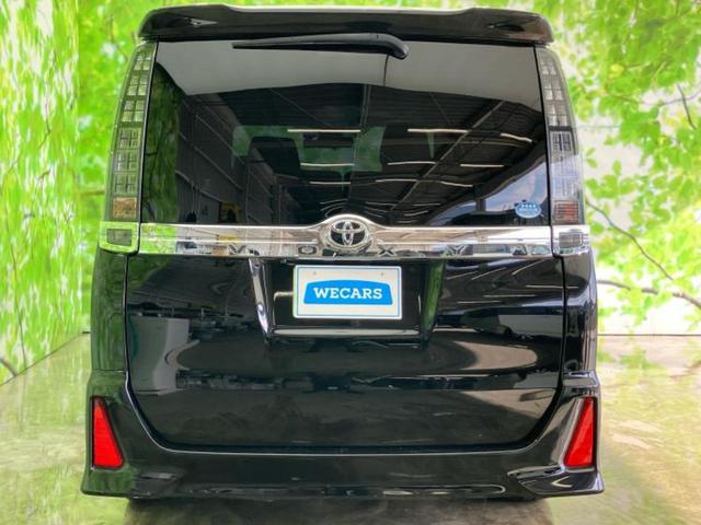 ヴォクシー ＺＳキラメキ２　保証書／社外　９インチ　ＳＤナビ／フリップダウンモニター　社外　１０．１インチ／衝突安全装置／両側電動スライドドア／車線逸脱防止支援システム／ドライブレコーダー　社外／ヘッドランプ　ＬＥＤ　ＤＶＤ再生（44枚目）