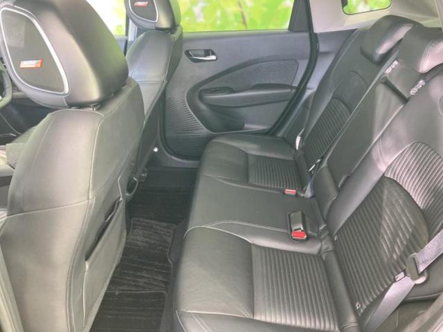 オーラ Ｇレザーエディション　新品タイヤ／ＢＯＳＥ／保証書／ディスプレイオーディオ＋ナビ９インチ／インテリジェントルームミラー／衝突安全装置／全方位モニター／車線逸脱防止支援システム／シート　フルレザー　革シート　全周囲カメラ（7枚目）