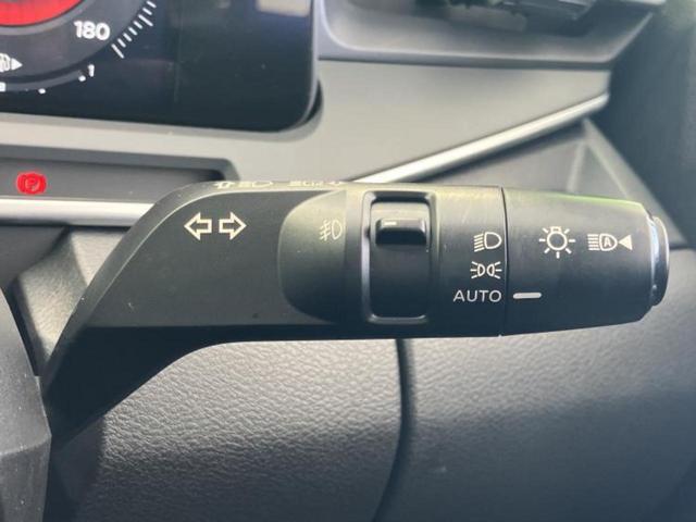 オーラ Ｇレザーエディション　新品タイヤ／ＢＯＳＥ／保証書／ディスプレイオーディオ＋ナビ９インチ／インテリジェントルームミラー／衝突安全装置／全方位モニター／車線逸脱防止支援システム／シート　フルレザー　革シート　全周囲カメラ（16枚目）