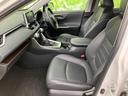 ＲＡＶ４ ４ＷＤ　Ｇ　Ｚパッケージ　新品タイヤ／保証書／ディスプレイオーディオ＋ナビ９インチ／デジタルインナーミラー／衝突安全装置／シートヒーター／全方位モニター／車線逸脱防止支援システム／シート　合皮／電動バックドア　全周囲カメラ（6枚目）