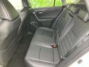 ＲＡＶ４ ４ＷＤ　Ｇ　Ｚパッケージ　新品タイヤ／保証書／ディスプレイオーディオ＋ナビ９インチ／デジタルインナーミラー／衝突安全装置／シートヒーター／全方位モニター／車線逸脱防止支援システム／シート　合皮／電動バックドア　全周囲カメラ（7枚目）