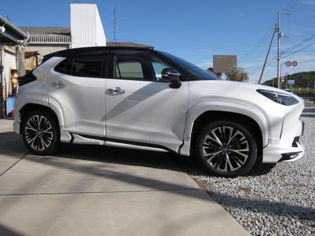 ヤリスクロス ハイブリッドＺ　モデリスタエアロ　衝突軽減ブレーキ　Ｂｌｕｅｔｏｏｔｈ　フルセグテレビ　バックカメラ　ＥＴＣ　クルーズコントロール　３６０度＋リアカメラドライブレコーダー　プッシュスタート　スマートキー（9枚目）