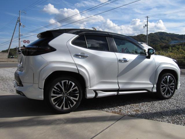 ヤリスクロス ハイブリッドＺ　モデリスタエアロ　衝突軽減ブレーキ　Ｂｌｕｅｔｏｏｔｈ　フルセグテレビ　バックカメラ　ＥＴＣ　クルーズコントロール　３６０度＋リアカメラドライブレコーダー　プッシュスタート　スマートキー（10枚目）