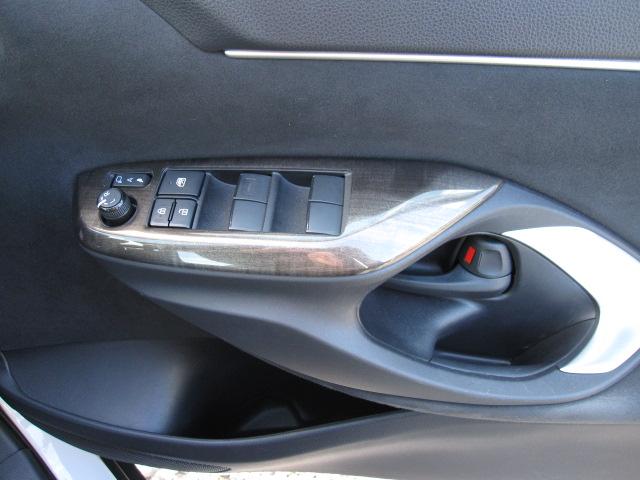 ヤリスクロス ハイブリッドＺ　モデリスタエアロ　衝突軽減ブレーキ　Ｂｌｕｅｔｏｏｔｈ　フルセグテレビ　バックカメラ　ＥＴＣ　クルーズコントロール　３６０度＋リアカメラドライブレコーダー　プッシュスタート　スマートキー（29枚目）