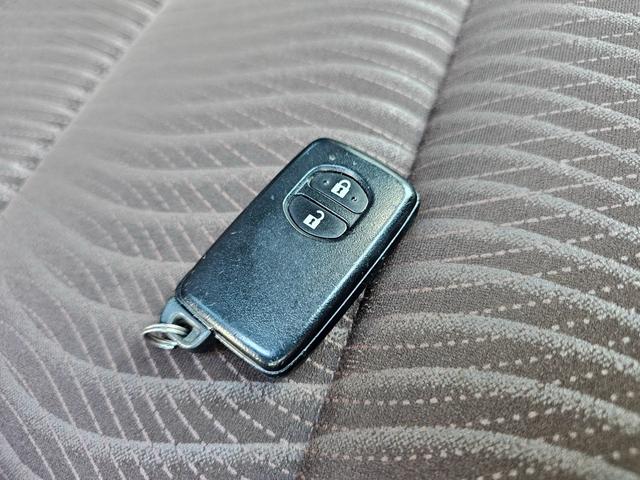 アクア G 社外15インチアルミホイール 社外メモリーナビ フルLED化 フルセグTV Bluetooth CD/DVD スマートキー プッシュスタート オートエアコン オートライト(22枚目)