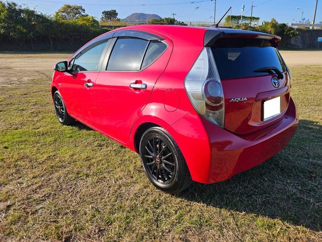 アクア G 社外15インチアルミホイール 社外メモリーナビ フルLED化 フルセグTV Bluetooth CD/DVD スマートキー プッシュスタート オートエアコン オートライト(29枚目)