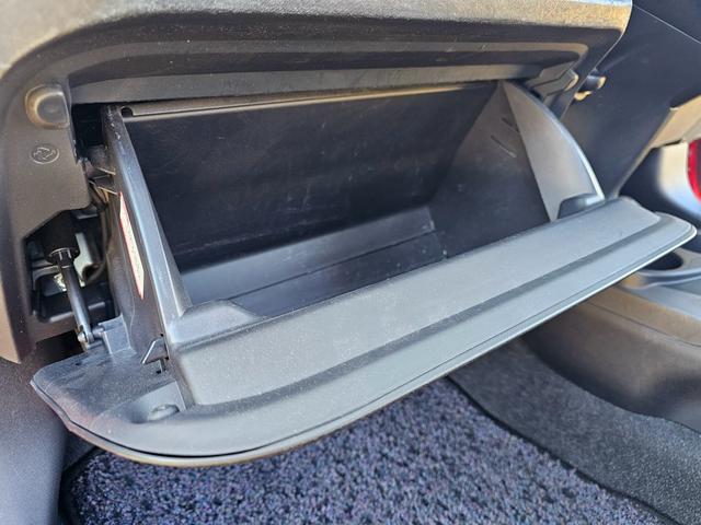 アクア G 社外15インチアルミホイール 社外メモリーナビ フルLED化 フルセグTV Bluetooth CD/DVD スマートキー プッシュスタート オートエアコン オートライト(54枚目)