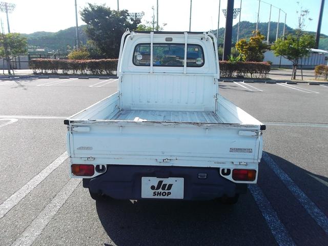 サンバートラック ＴＢ　４ＷＤ　５速マニュアル車　エアコン付き（12枚目）