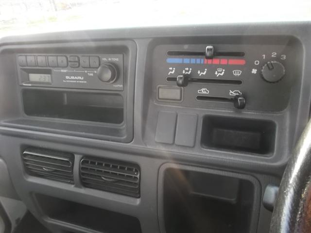 サンバートラック ＴＢ　５速マニュアル　４ＷＤ（23枚目）