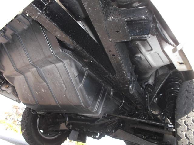 サンバートラック ＴＢ　５速マニュアル　４ＷＤ（44枚目）