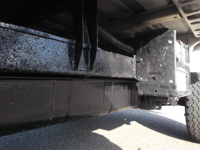 サンバートラック ＴＢ　５速マニュアル　４ＷＤ（46枚目）