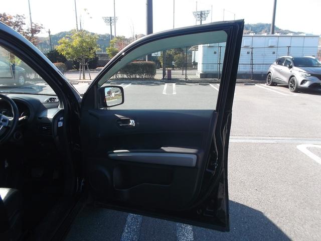 エクストレイル ２０Ｘｔｔ　社外アルミホイール　ルーフバスケット　ＨＩＤヘッドライト　ＥＴＣ車載器（18枚目）