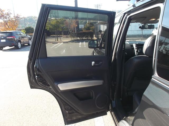 エクストレイル ２０Ｘｔｔ　社外アルミホイール　ルーフバスケット　ＨＩＤヘッドライト　ＥＴＣ車載器（25枚目）