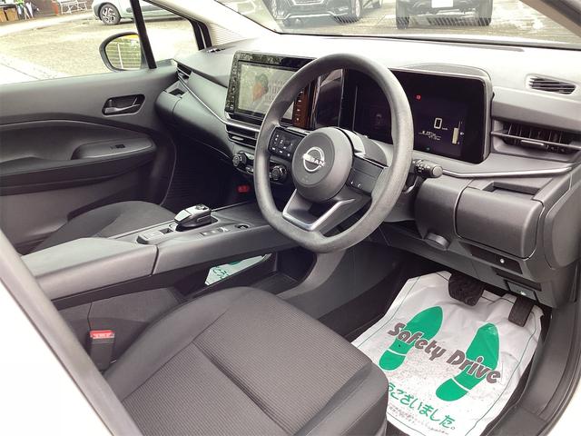 車を運転する際には運転席の存在は欠かせません。なのでしっかりとチェックしたいポイントですね。