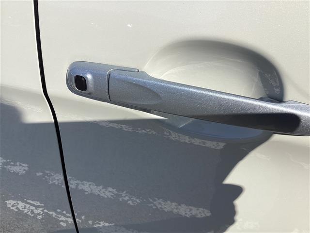 ご覧頂きまして誠に有難うございます！！是非ご来店して頂き、実際にご覧になって頂ければと思います。お客様からのご連絡をスタッフ一同、心よりお待ちしております