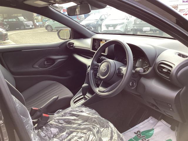 ヤリス X バックカメラ クリアランスソナー 衝突被害軽減システム オートマチックハイビーム キーレスエントリー 電動格納ミラー CVT 盗難防止システム 衝突安全ボディ ABS ESC エアコン(12枚目)