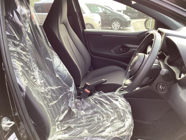 ヤリス X バックカメラ クリアランスソナー 衝突被害軽減システム オートマチックハイビーム キーレスエントリー 電動格納ミラー CVT 盗難防止システム 衝突安全ボディ ABS ESC エアコン(13枚目)