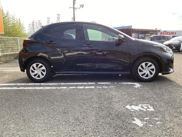 ヤリス X バックカメラ クリアランスソナー 衝突被害軽減システム オートマチックハイビーム キーレスエントリー 電動格納ミラー CVT 盗難防止システム 衝突安全ボディ ABS ESC エアコン(17枚目)