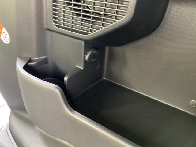 ルーミー カスタムＧ　バックカメラ　ＴＶ　両側電動スライドドア　クリアランスソナー　オートクルーズコントロール　衝突被害軽減システム　アルミホイール　オートライト　ＬＥＤヘッドランプ　スマートキー　アイドリングストップ（56枚目）