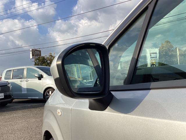 ノート Ｓ　クリアランスソナー　衝突被害軽減システム　オートマチックハイビーム　オートライト　スマートキー　電動格納ミラー　ＣＶＴ　盗難防止システム　衝突安全ボディ　ＡＢＳ　ＥＳＣ　ＣＤ　ＵＳＢ（21枚目）