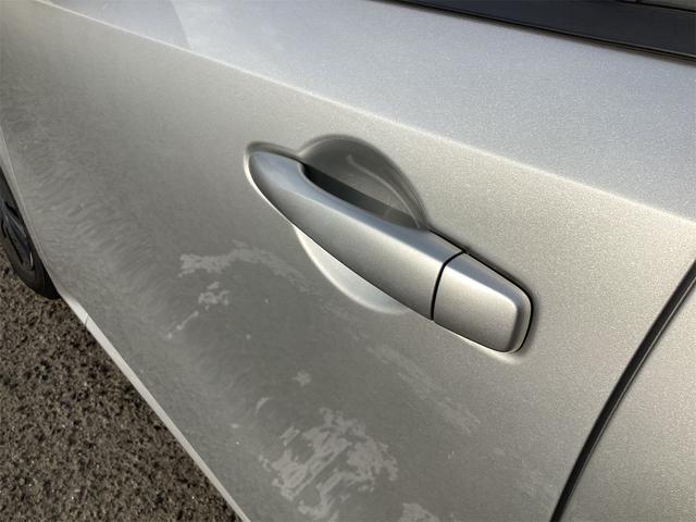 ノート Ｓ　クリアランスソナー　衝突被害軽減システム　オートマチックハイビーム　オートライト　スマートキー　電動格納ミラー　ＣＶＴ　盗難防止システム　衝突安全ボディ　ＡＢＳ　ＥＳＣ　ＣＤ　ＵＳＢ（24枚目）