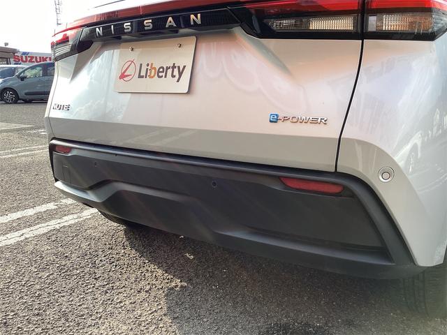 ノート Ｓ　クリアランスソナー　衝突被害軽減システム　オートマチックハイビーム　オートライト　スマートキー　電動格納ミラー　ＣＶＴ　盗難防止システム　衝突安全ボディ　ＡＢＳ　ＥＳＣ　ＣＤ　ＵＳＢ（26枚目）