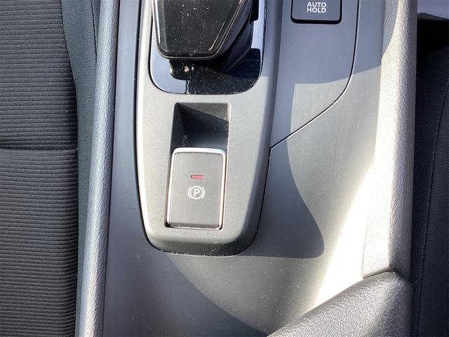 ノート Ｓ　クリアランスソナー　衝突被害軽減システム　オートマチックハイビーム　オートライト　スマートキー　電動格納ミラー　ＣＶＴ　盗難防止システム　衝突安全ボディ　ＡＢＳ　ＥＳＣ　ＣＤ　ＵＳＢ（32枚目）