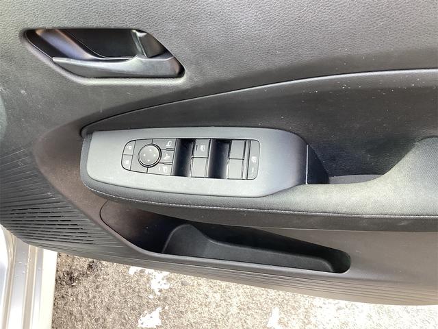 ノート Ｓ　クリアランスソナー　衝突被害軽減システム　オートマチックハイビーム　オートライト　スマートキー　電動格納ミラー　ＣＶＴ　盗難防止システム　衝突安全ボディ　ＡＢＳ　ＥＳＣ　ＣＤ　ＵＳＢ（35枚目）