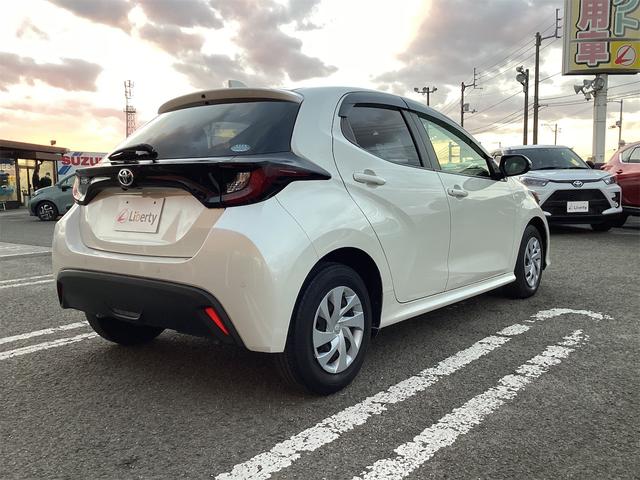 ヤリス G ETC バックカメラ レーンアシスト オートマチックハイビーム オートライト スマートキー 電動格納ミラー CVT ESC USB Bluetooth エアコン パワーステアリング(21枚目)