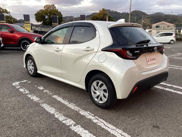 ヤリス G ETC バックカメラ レーンアシスト オートマチックハイビーム オートライト スマートキー 電動格納ミラー CVT ESC USB Bluetooth エアコン パワーステアリング(23枚目)